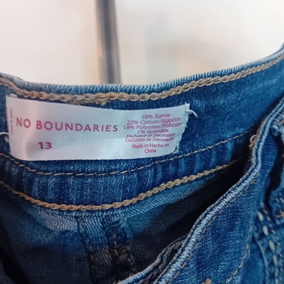 Teens Juniors No Boundaries‎ Denim Bermuda Shorts Embellished Pockets Casual 13 - Picture 16 of 16